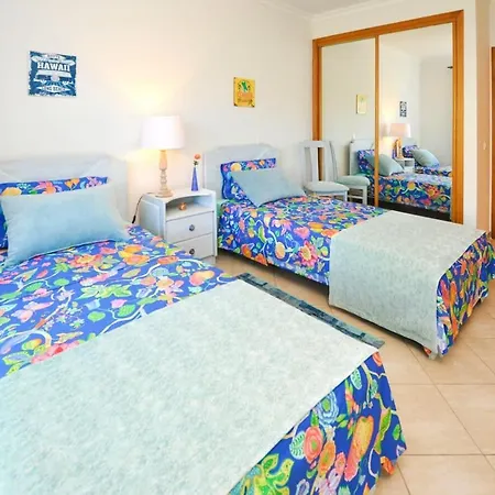 Branco - Near The Beach Албуфейра