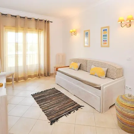 Branco - Near The Beach Holiday home *